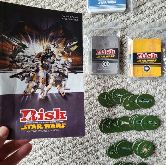 RISK Star Wars Clone Wars Edition Game (Missing only 1 blk troop & 1 tank) - Picture 8 of 11